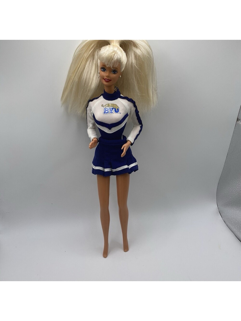 University Barbie Brigham Young University Cheerleader Doll 1996 Mattel 19152 B2